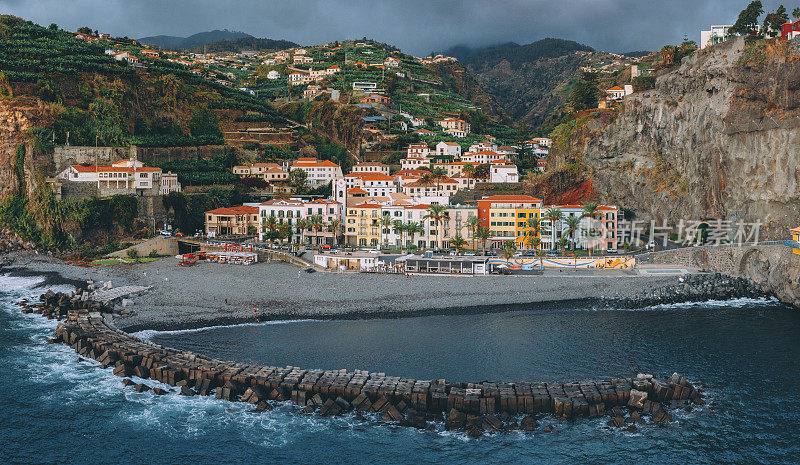 Ponta Do Sol葡萄牙马德拉岛日落鸟瞰图